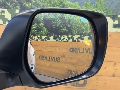 TOYOTA LAND CRUISER PRADO - 8