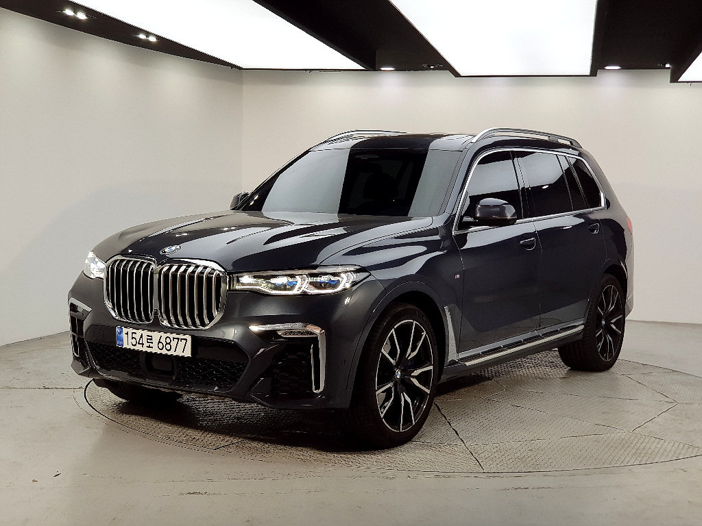 BMW X7 - View 1