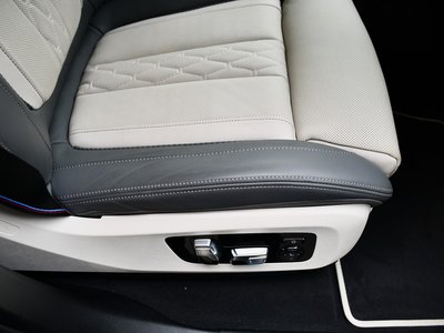 2023 BMW X7 照片 8