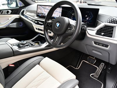 2023 BMW X7 照片 3