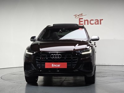 AUDI SQ8 - 3