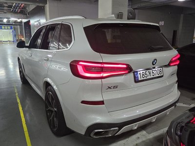 2022 BMW X5 photo 3