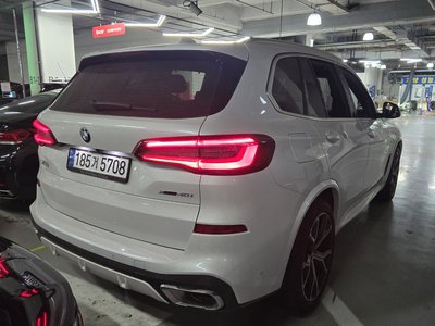 2022 BMW X5 photo 2