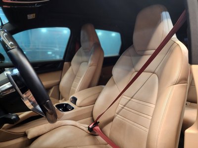 PORSCHE CAYENNE - 9