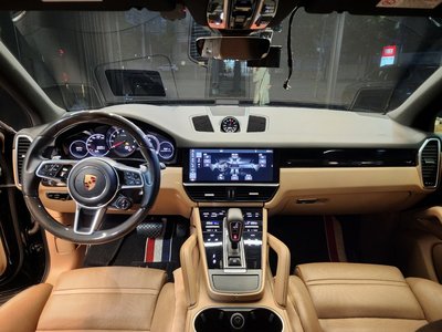 PORSCHE CAYENNE - 7