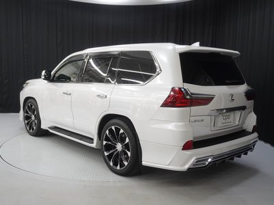 LEXUS LX - 4