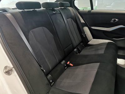 2025 BMW 3 SERIES 缩略图 36