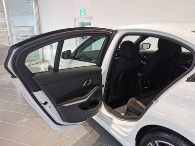 2025 BMW 3 SERIES 缩略图 40