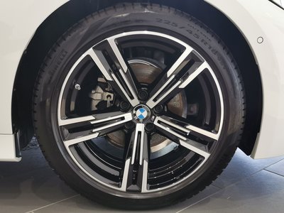 2025 BMW 3 SERIES 缩略图 16