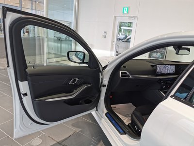 2025 BMW 3 SERIES 缩略图 39