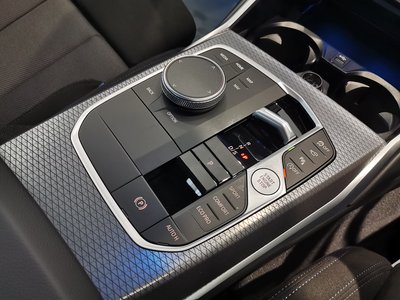 2025 BMW 3 SERIES 缩略图 31