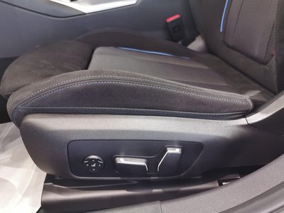 2025 BMW 3 SERIES 缩略图 38