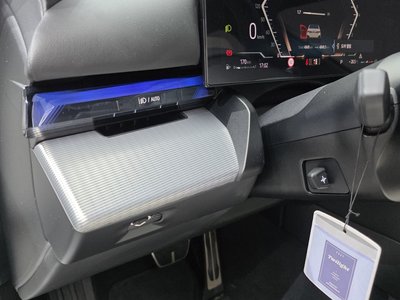 2025 BMW 5 SERIES — миниатюра 14