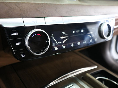 GENESIS G80 (RG3) - 9