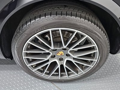 PORSCHE CAYENNE - 8