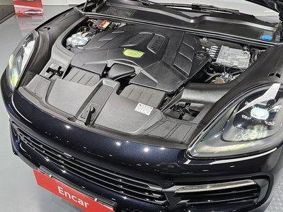 PORSCHE CAYENNE - 7