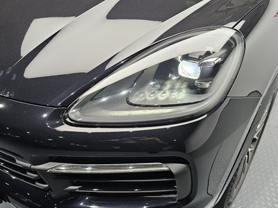 PORSCHE CAYENNE - 9