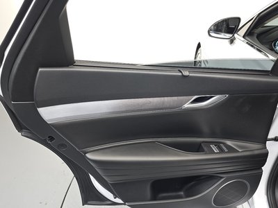 2022 Genesis G80 (RG3) thumbnail 15