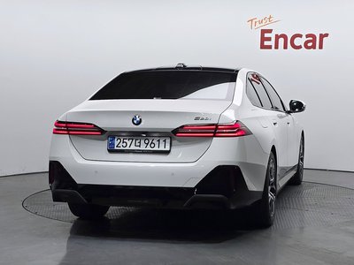 صورة 3 لـ 2023 BMW 5 SERIES