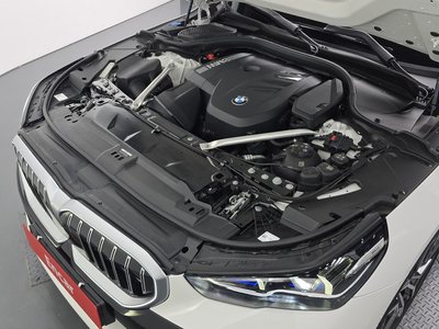 صورة 7 لـ 2023 BMW 5 SERIES