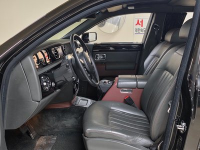 ROLLS-ROYCE PHANTOM - 9
