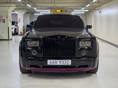 ROLLS-ROYCE PHANTOM - 2