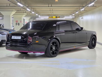 ROLLS-ROYCE PHANTOM - 4