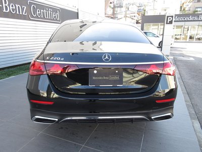 MERCEDES-BENZ E-CLASS - 9