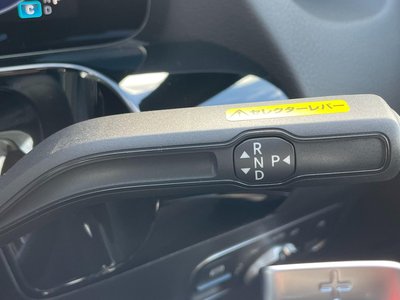 MERCEDES-BENZ EQA - 7