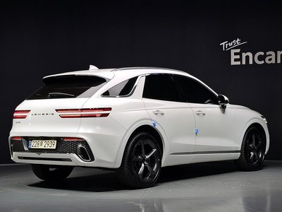 صورة 3 لـ 2021 Genesis GV70