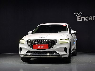 صورة 2 لـ 2021 Genesis GV70