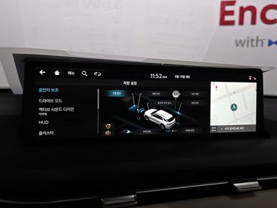 2023 Genesis GV70 — миниатюра 22
