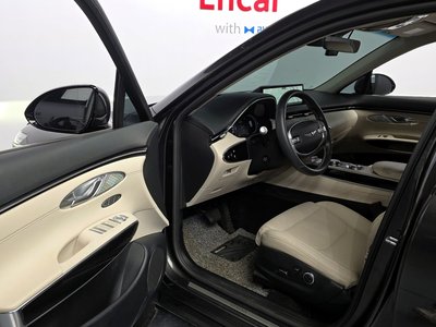 2023 Genesis GV70 — миниатюра 13