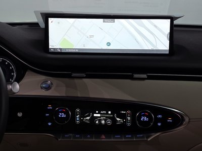 2023 Genesis GV70 — миниатюра 19