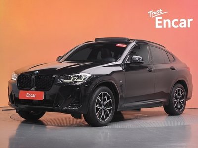 2023 BMW X4 photo 1