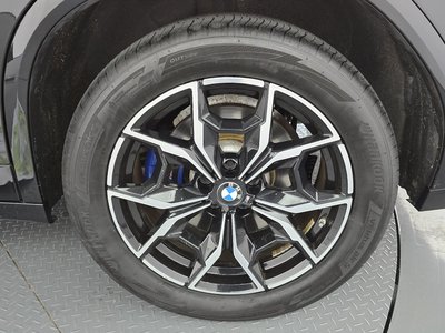 2023 BMW X4 photo 8