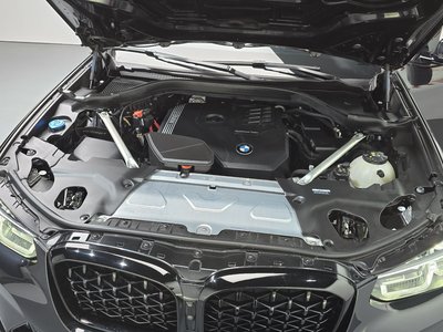 2023 BMW X4 photo 7