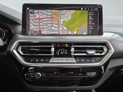 2023 BMW X4 thumbnail 23