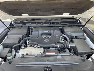 2021 Toyota LAND CRUISER 300 — миниатюра 31