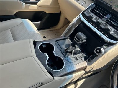 2021 Toyota LAND CRUISER 300 — фото 10