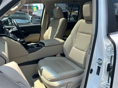 2021 Toyota LAND CRUISER 300 — миниатюра 19