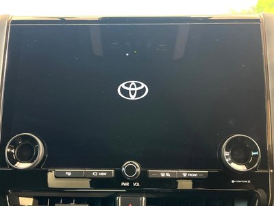 2024 Toyota ALPHARD photo 3