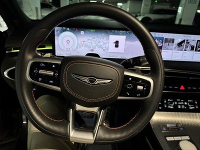 2024 Genesis GV70 thumbnail 14