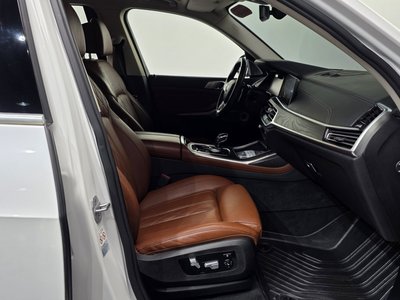 2021 BMW X7 — миниатюра 17