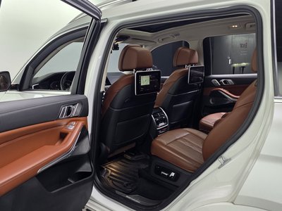 2021 BMW X7 — миниатюра 16