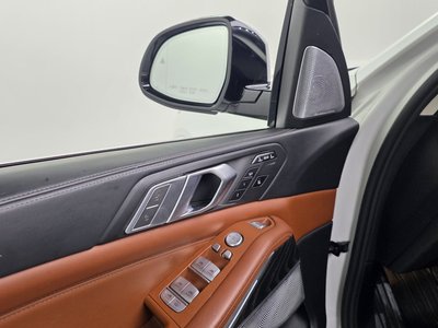 2021 BMW X7 — миниатюра 27