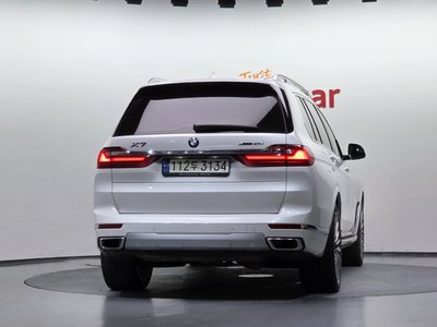 2021 BMW X7 — фото 4