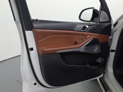 2021 BMW X7 — миниатюра 14