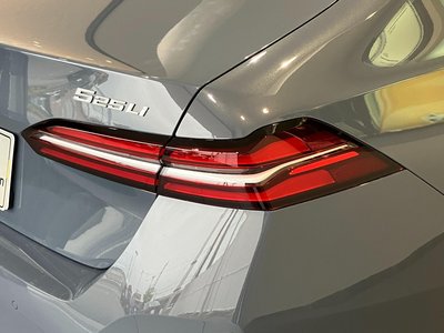 صورة مصغرة 65 لـ 2025 BMW 5 SERIES