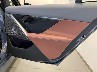 صورة مصغرة 54 لـ 2025 BMW 5 SERIES